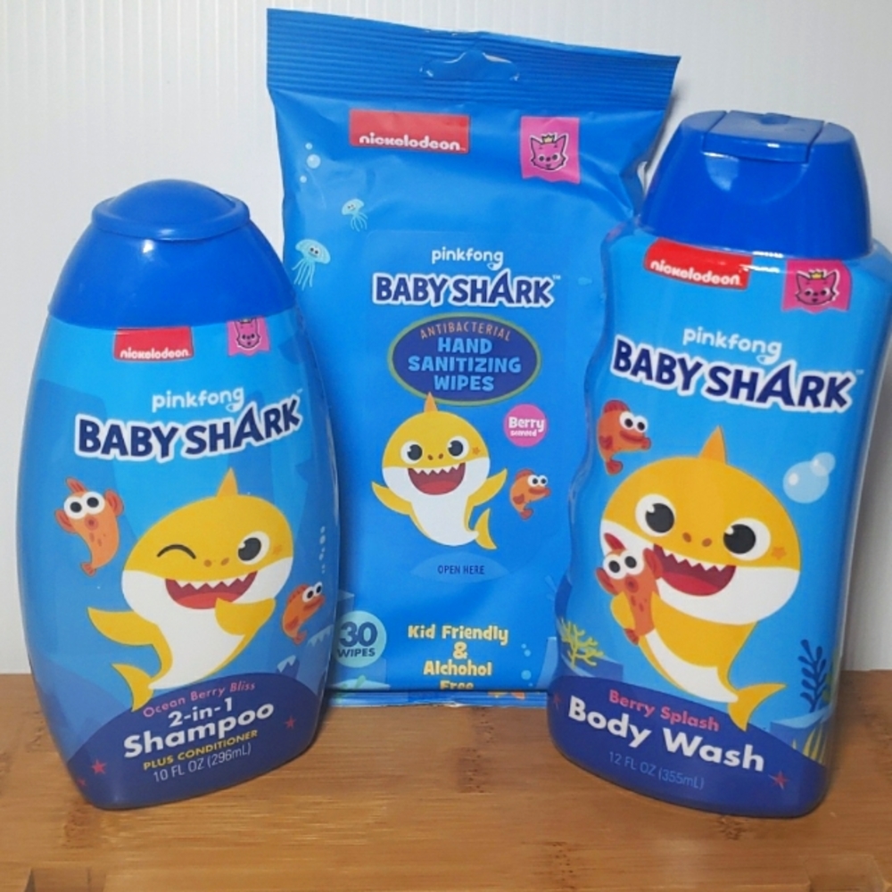 Nickelodeon Baby Shark Shampoo, Wash & Wipes